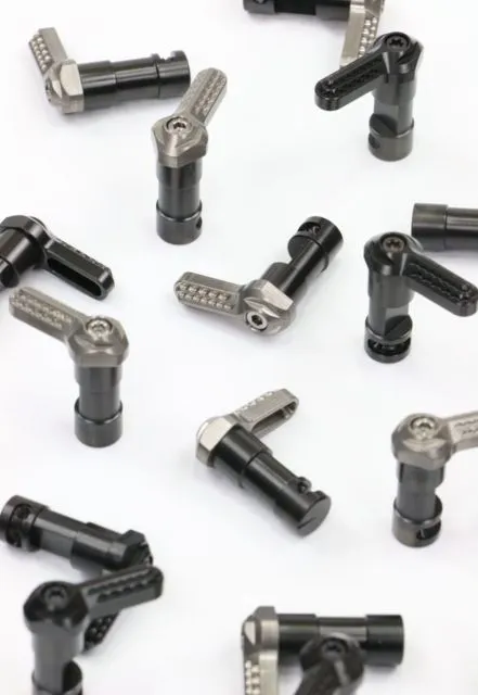 V Seven Titanium 90 Degree Right Hand Selector Raw