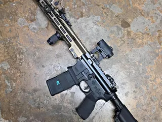 Geissele URGI 11.5-inch Carbine on an FN M4 Collector Lower with Lazarus 6