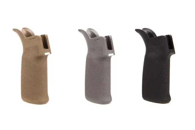 MFT Engage AR15/M16 Pistol Grip with 15 degree angle and no finger grooves